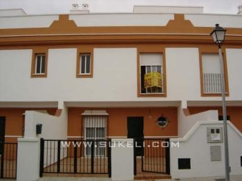 Townhouse for rent - Sevilla - Utrera - 150 €